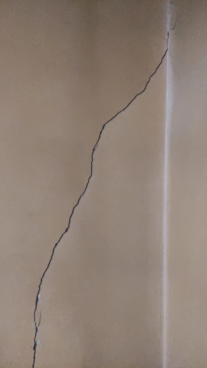 İstanbul’da tabut evlerde yaşayan vatandaşlardan yardım çağrısı yükseldi