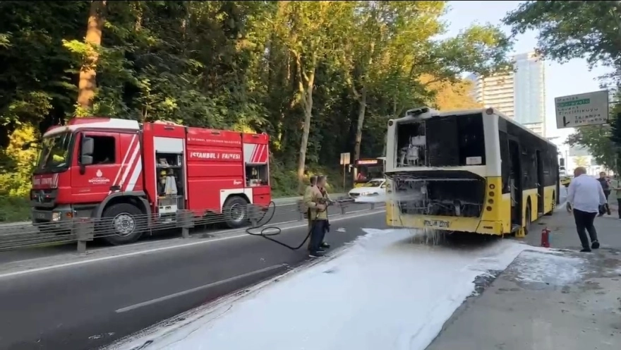 Sarıyer'de otobüsteki yangın söndürüldü