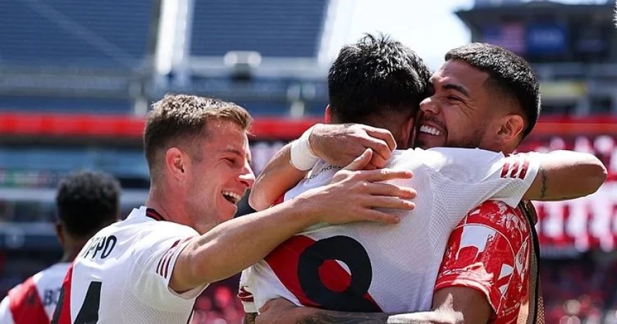 FIFA Kulüpler Dünya Kupası'nda River Plate, Urawa Red Diamonds'ı üç golle yenilgiye uğrattı.