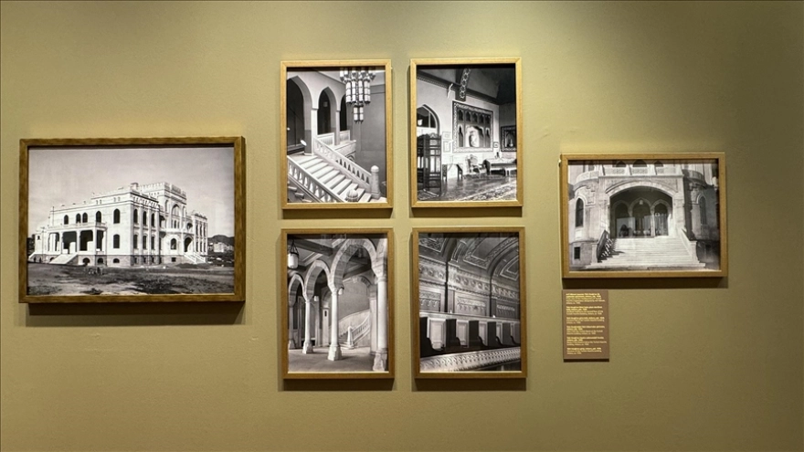 Arif Hikmet Koyunoğlu Fotoğraf Sergisi Açılıyor