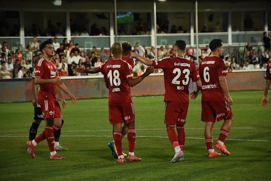 Solskjaer'den dört futbolcuya veda! Beşiktaş'ta kadro değişimi başlıyor