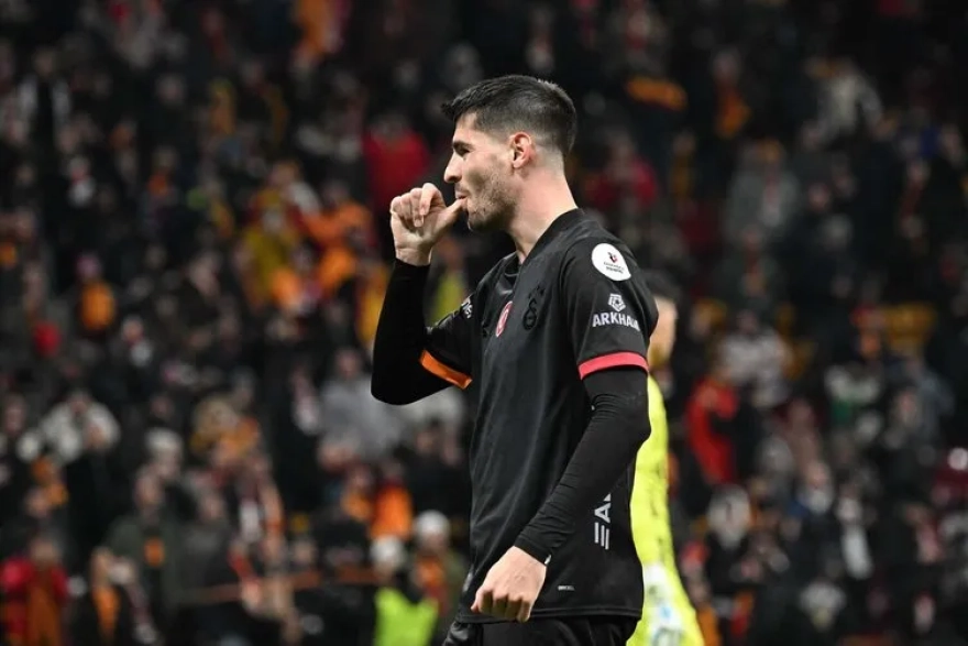 Alvaro Morata transferinde sürpriz gelişmeler yaşandı, beklenmedik bir durum ortaya çıktı.