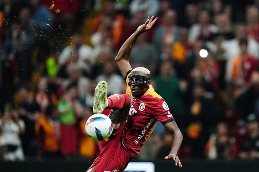 Victor Osimhen transfer konusundaki sessizliğini bozdu