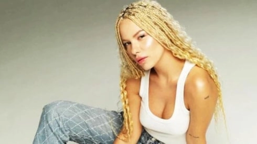 Şarkıcı Seçil Gür, sağlık sorunları nedeniyle 1 ayda 9 kilo kaybetti ve yumurtalığı alındı