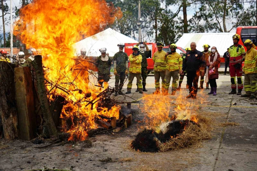Konya İtfaiyesi, TİKA İş Birliğiyle Kolombiyalı İtfaiyecilere Eğitim Sağladı
