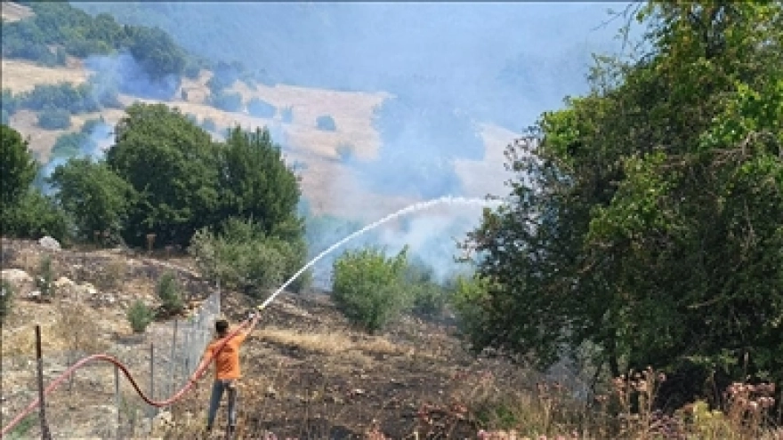 Antalya'da Makilik Alandaki Yangına Müdahale Sürüyor