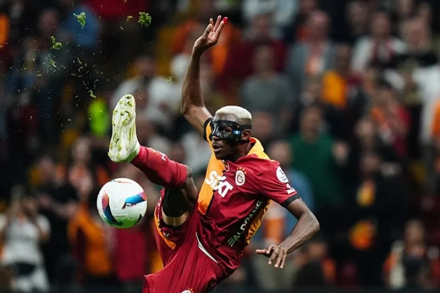 En-Nesyri'nin Geleceği Osimhen'e Bağlı: Suudi Transfer Planı Ortaya Çıktı