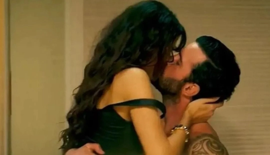 Hande Erçel'den dikkat çeken değişim