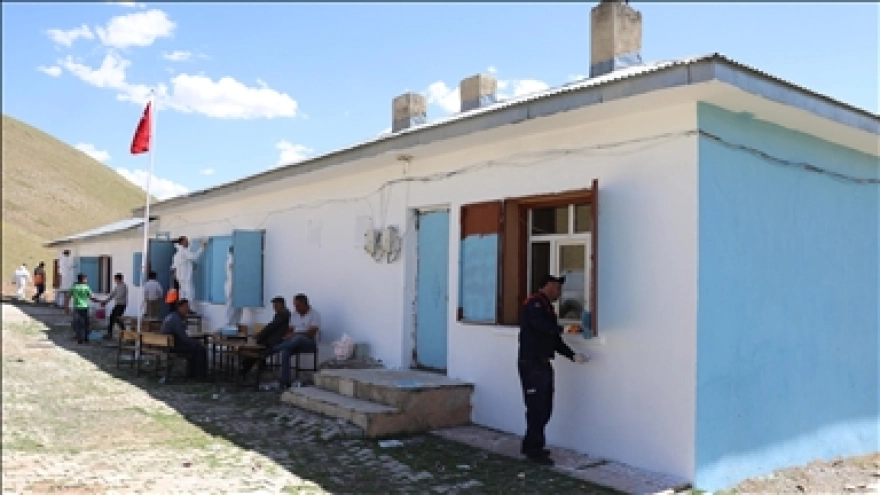 AFAD Ekipleri Köy Okulunu Yeniden Canlandırdı
