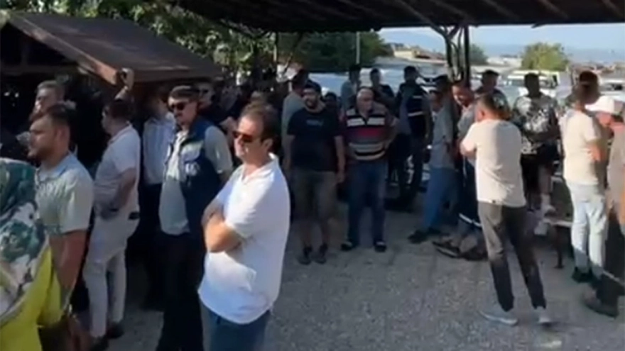 Burhaniye'de Gergin Anlar Yaşanıyor