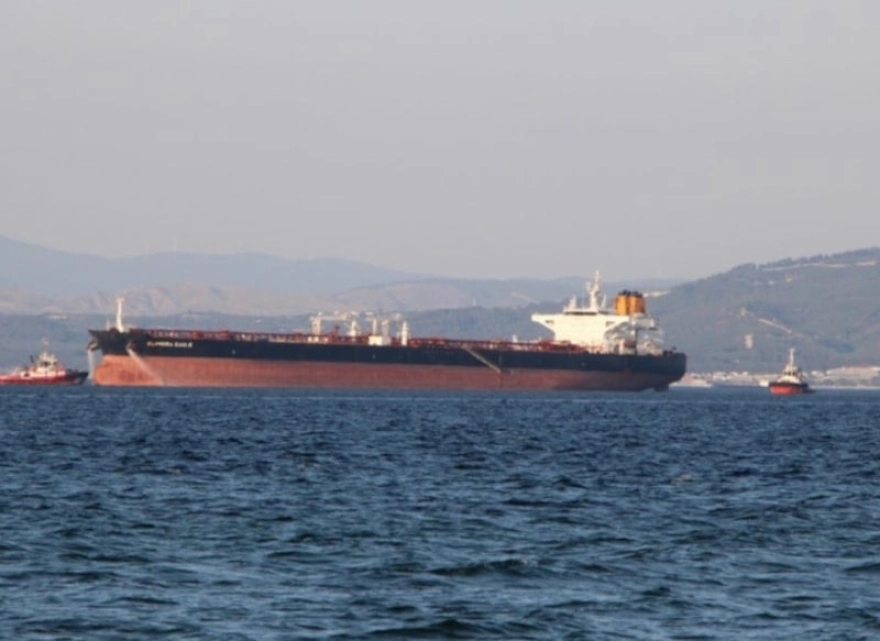 Çanakkale Boğazı çift yönlü geçişe kapatıldı