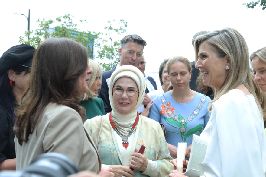 Emine Erdoğan, Hollanda Kraliçesi Maxima Zorreguieta Cerruti'nin ev sahipliğinde lider eşleriyle bir araya geldi