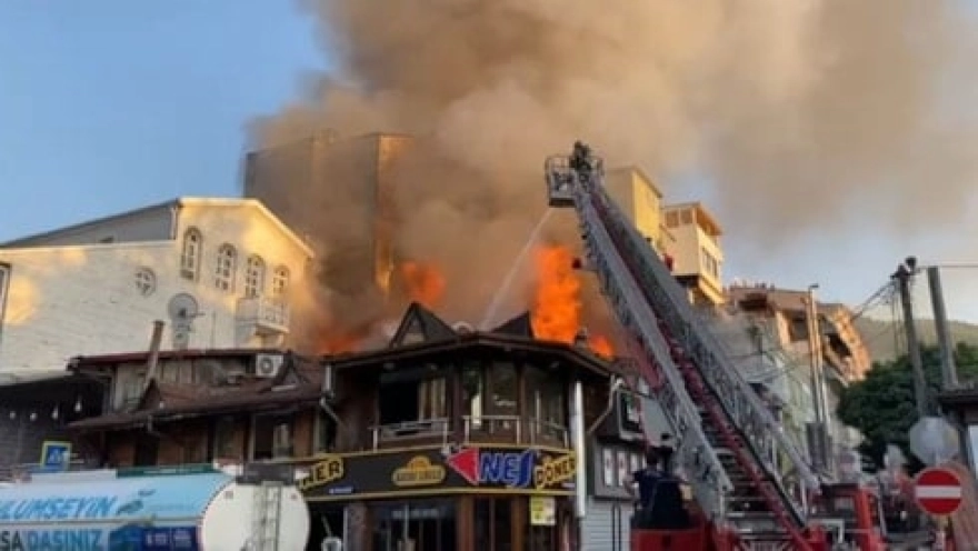 Bursa'da lokantada çıkan yangın