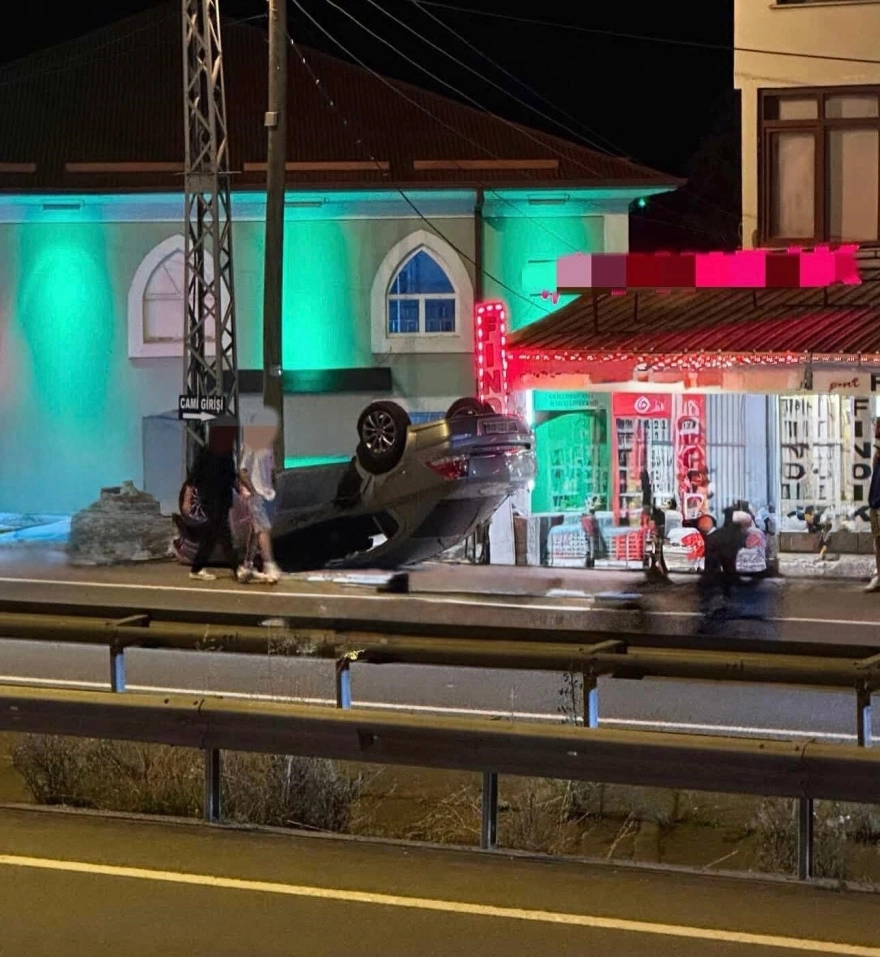 Giresun'da Karadeniz Sahil Yolu'nda kaza: Bir ölü, iki yaralı