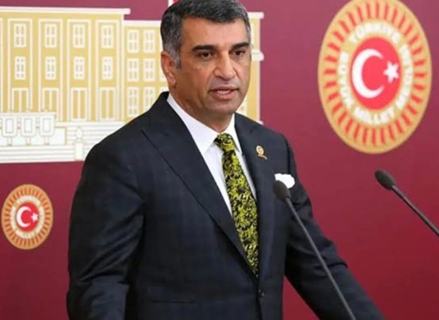 CHP’li vekilden Kılıçdaroğlu ve Özel’e Birlik Çağrısı