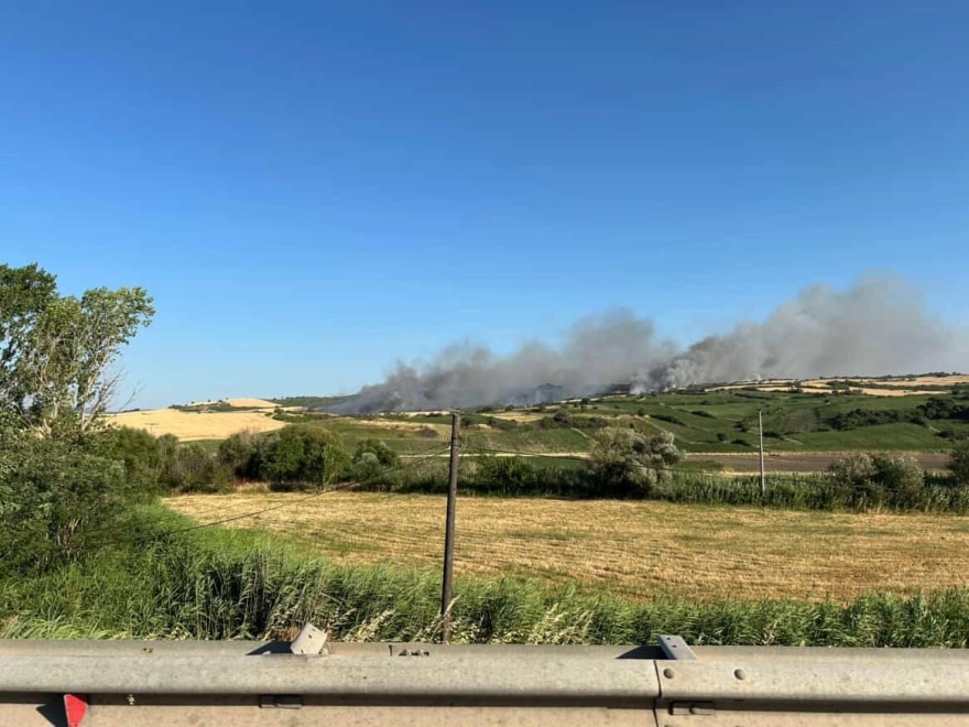 Susurluk'taki arazi yangını söndürme faaliyetleri devam ediyor