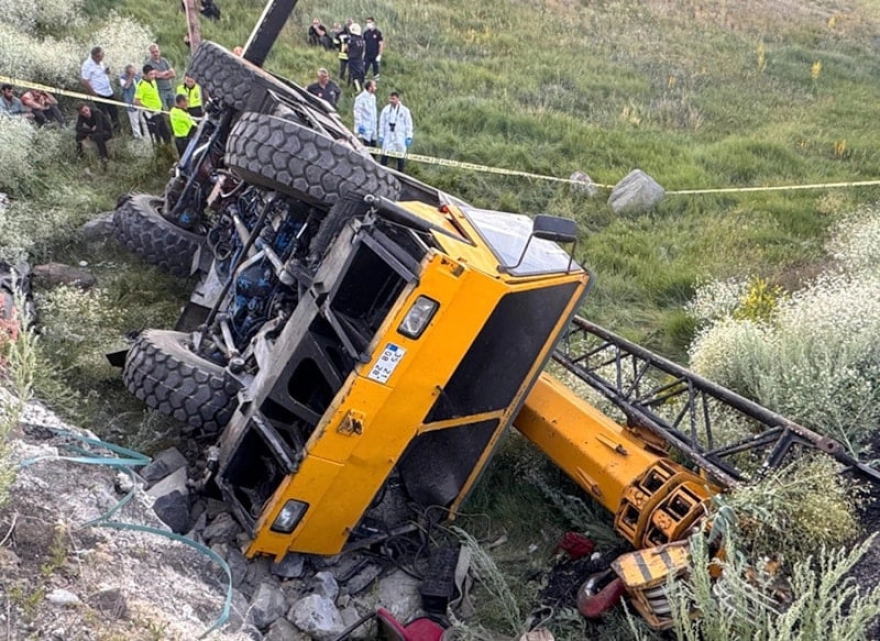 Erzurum'da vinç kazası: Bir kişi hayatını kaybetti