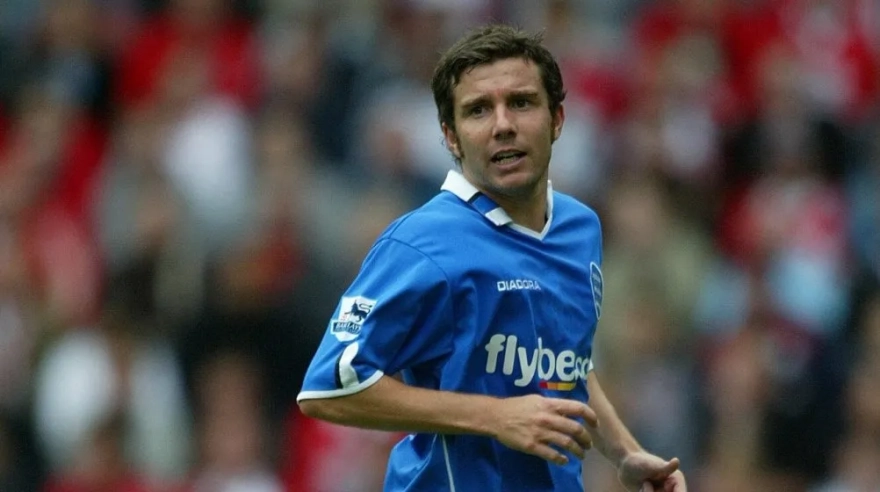 İngiltere Premier Lig'de Oynamış Türk Futbolcular: İki İsim Öne Çıkıyor