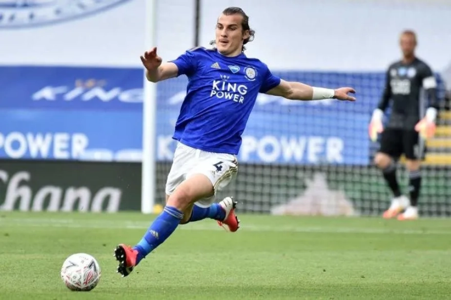 İngiltere Premier Lig'de Oynamış Türk Futbolcular: İki İsim Öne Çıkıyor