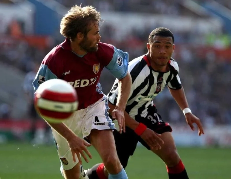 İngiltere Premier Lig'de Oynamış Türk Futbolcular: İki İsim Öne Çıkıyor