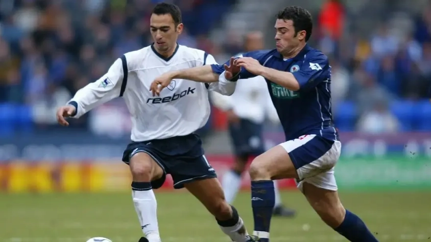 İngiltere Premier Lig'de Oynamış Türk Futbolcular: İki İsim Öne Çıkıyor