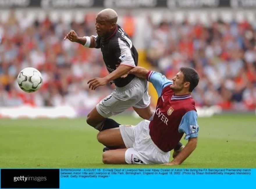 İngiltere Premier Lig'de Oynamış Türk Futbolcular: İki İsim Öne Çıkıyor