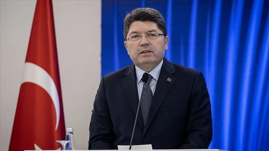 Adalet Bakanı Tunç'tan Hz. Muhammed Karikatürü Yayımlayan Dergiye İlişkin Açıklama