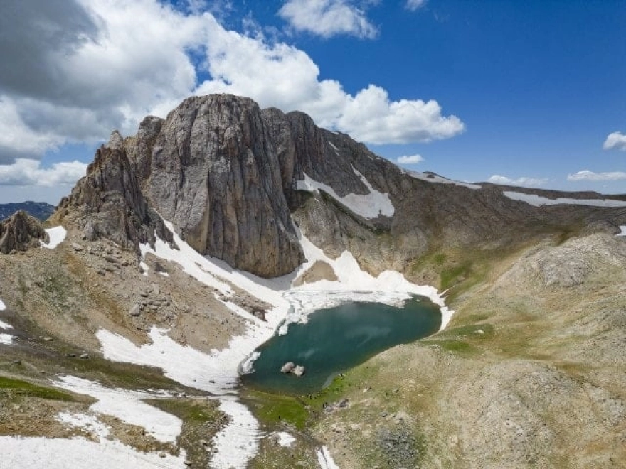 Yalnızca iki saatlik bir yürüyüşle 3 bin metrede tamamen farklı bir dünya sizi bekliyor.