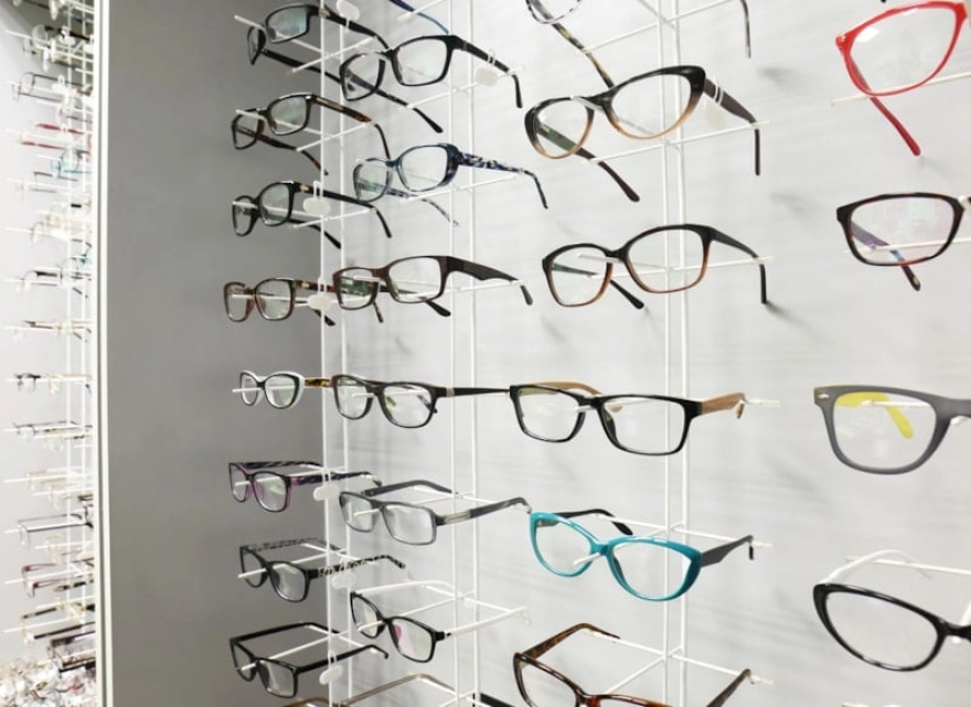 80 Yıllık Gözlük Devi Resmen İflas Etti