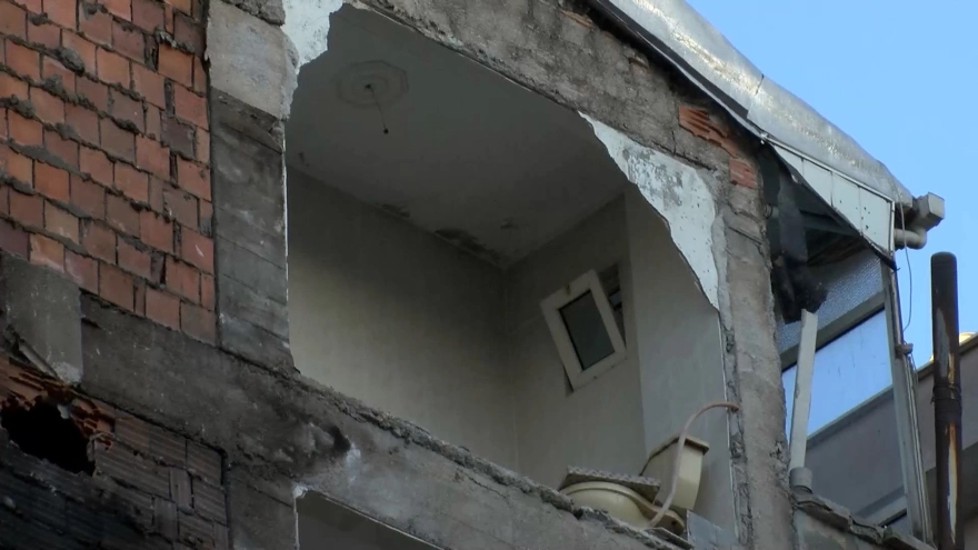 Kontrollü Yıkım Sırasında 'Kurtlar Vadisi' Oyuncusunun Evi Hasar Gördü