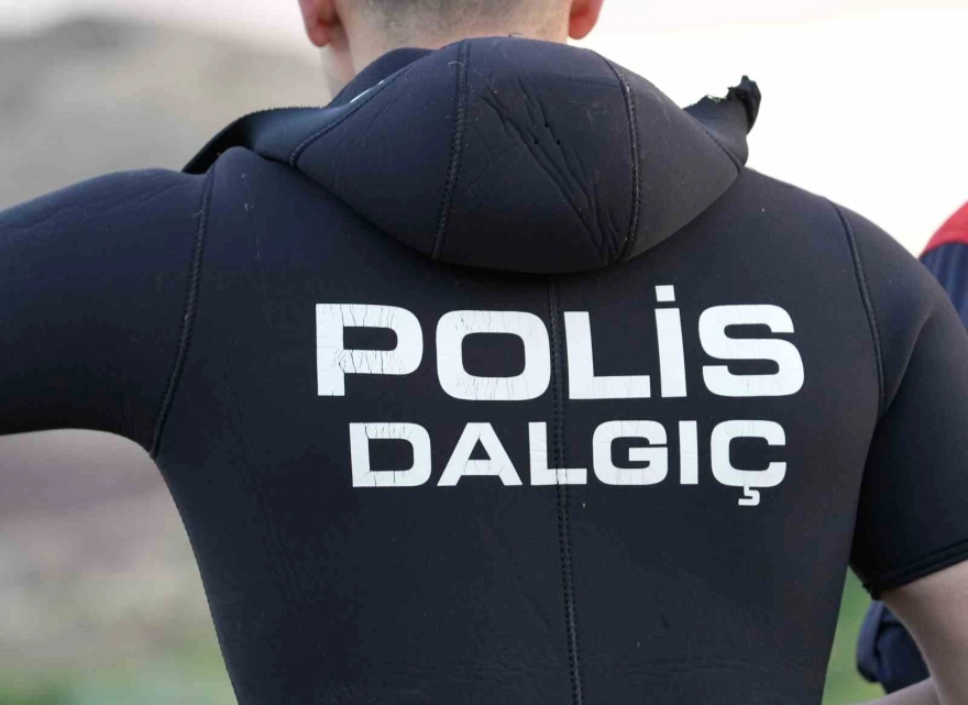 Genç, İddia Sonucu Köprüden Kızılırmak'a Atladı: O Anlar Kamerada