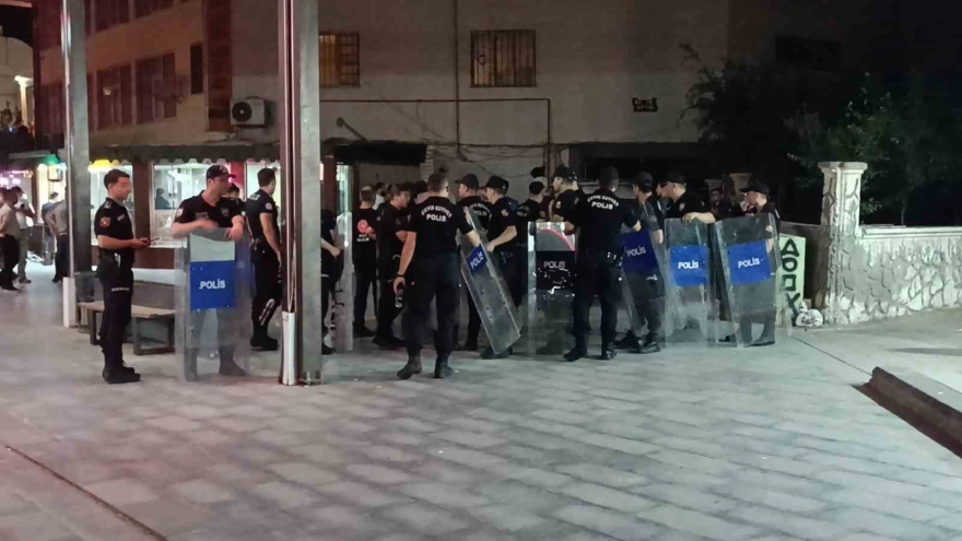 Batman'da apartman girişine sığınan firari ikna sonrası teslim oldu