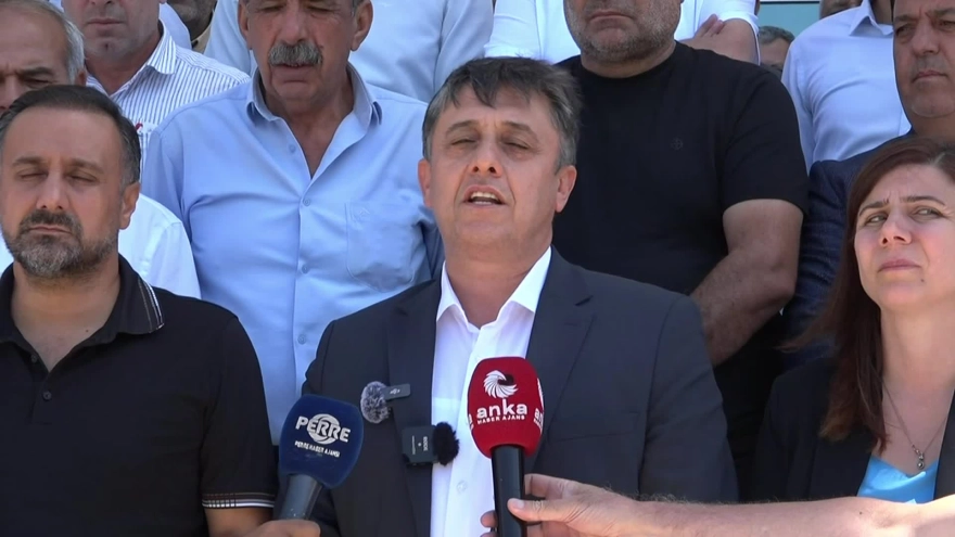 CHP'li belediyelere yönelik operasyonlar sürerken, DEM Partili Tiryaki: Abdurrahman Başkan'ın yeri belediyedir, adliye değil