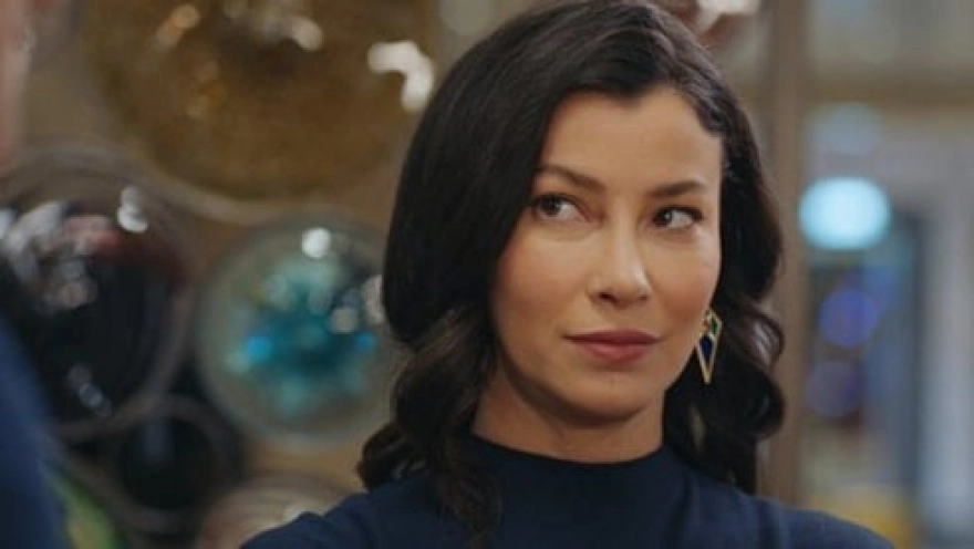 Müjde Uzman, sokak kedilerini beslediği için CİMER'e şikayet edildi