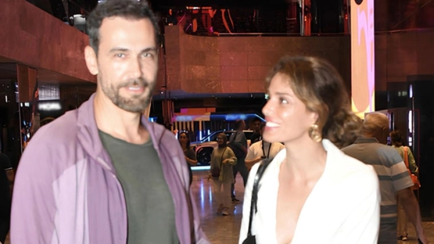 İhanet itirafıyla gündeme gelen oyuncu, yeni aşkıyla ilk fotoğrafını paylaştı