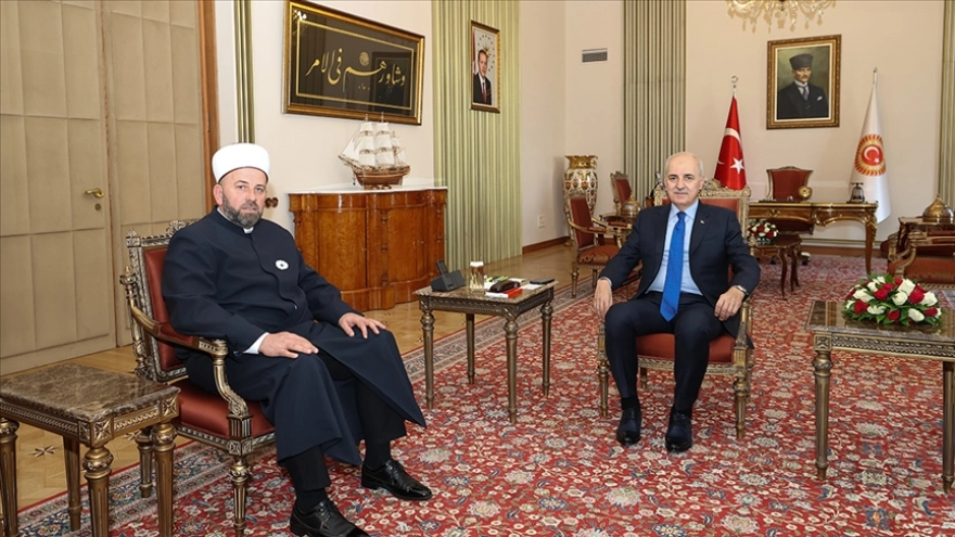 TBMM Başkanı Kurtulmuş, Karadağ İslam Birliği Başkanı Fejzic'i kabul etti.