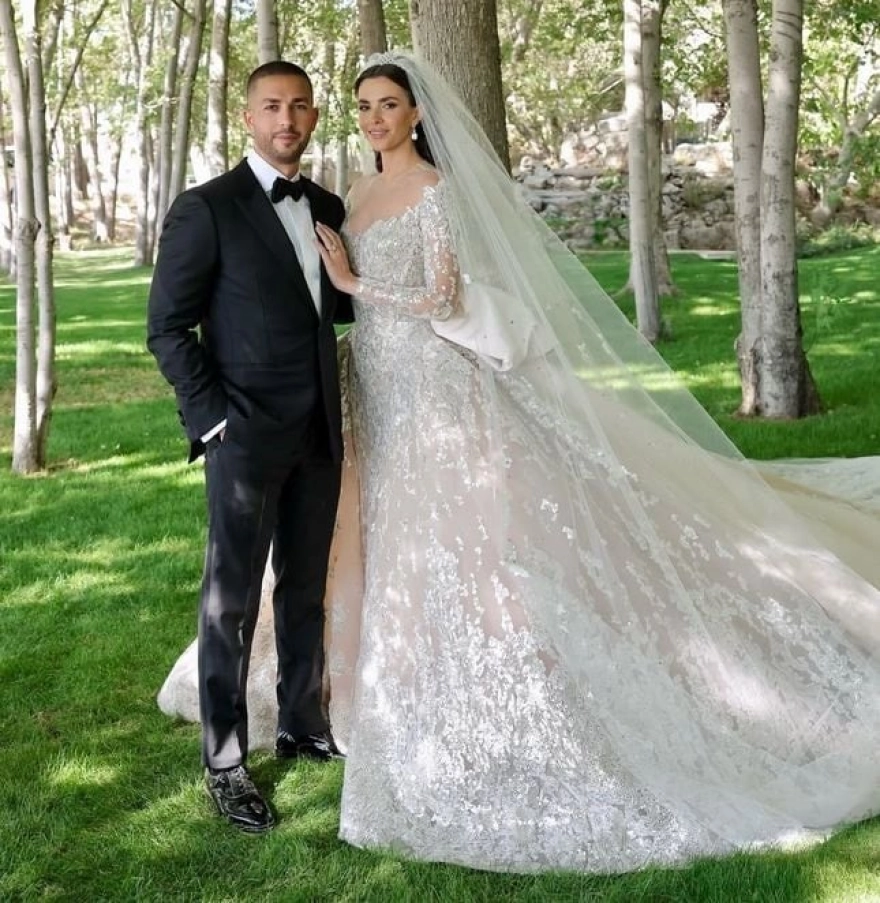 Hande Erçel'in Düğün Şıklığı Gelininkini Gölgede Bıraktı