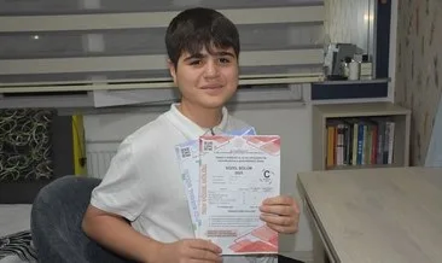 Çok Okudu, Disiplinle Çalıştı ve Başarıya Ulaştı