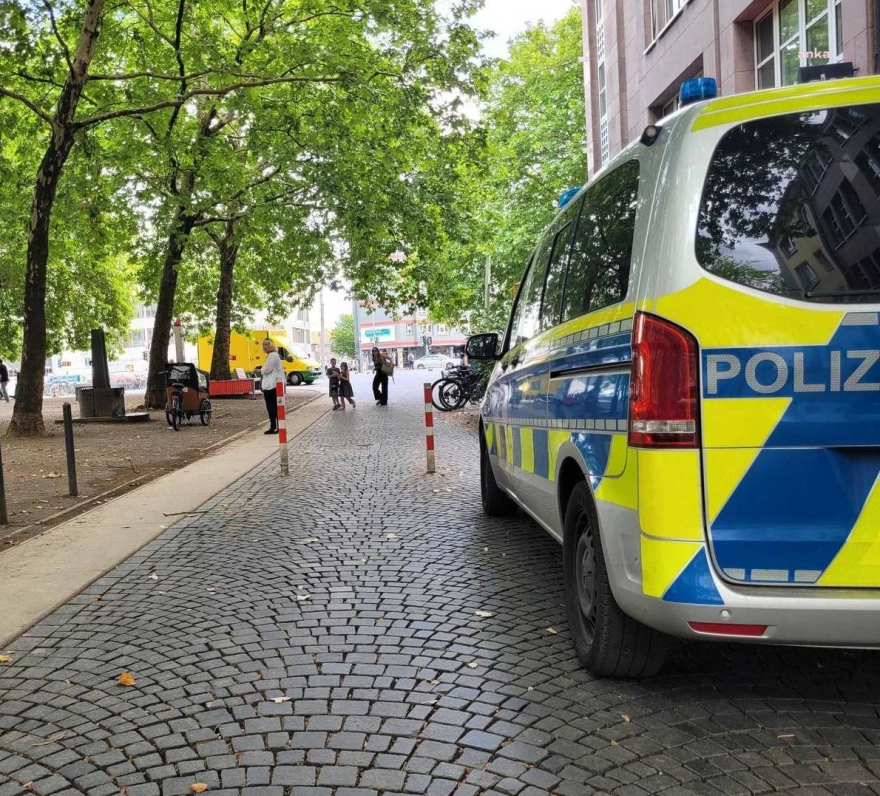 Almanya'da Dava Öncesi Firar Eden Şüpheli Aranıyor