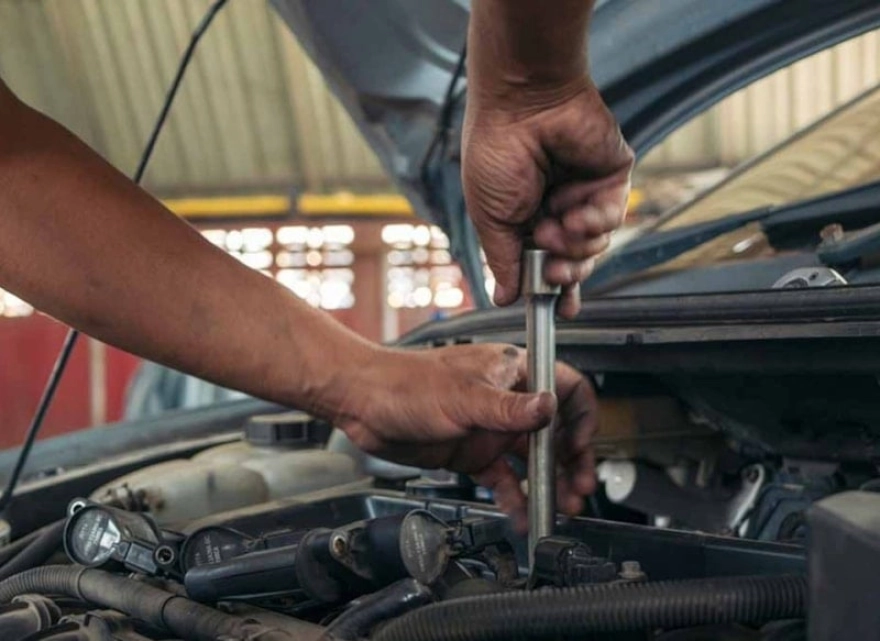 Oto tamircileri bir araya gelerek en güvenilir ikinci el aracı seçti; 50 yıllık usta da bu seçimi onaylayarak arızayı bilmediğini belirtti!