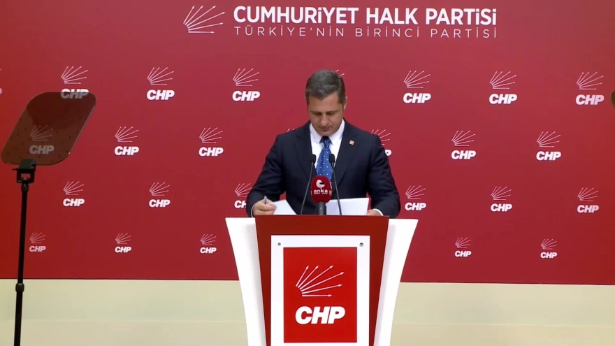 Deniz Yücel'den 'Terörsüz Türkiye' Komisyonu Hakkında Açıklama: Şeffaflık CHP'nin Tutumunu Etkileyecek