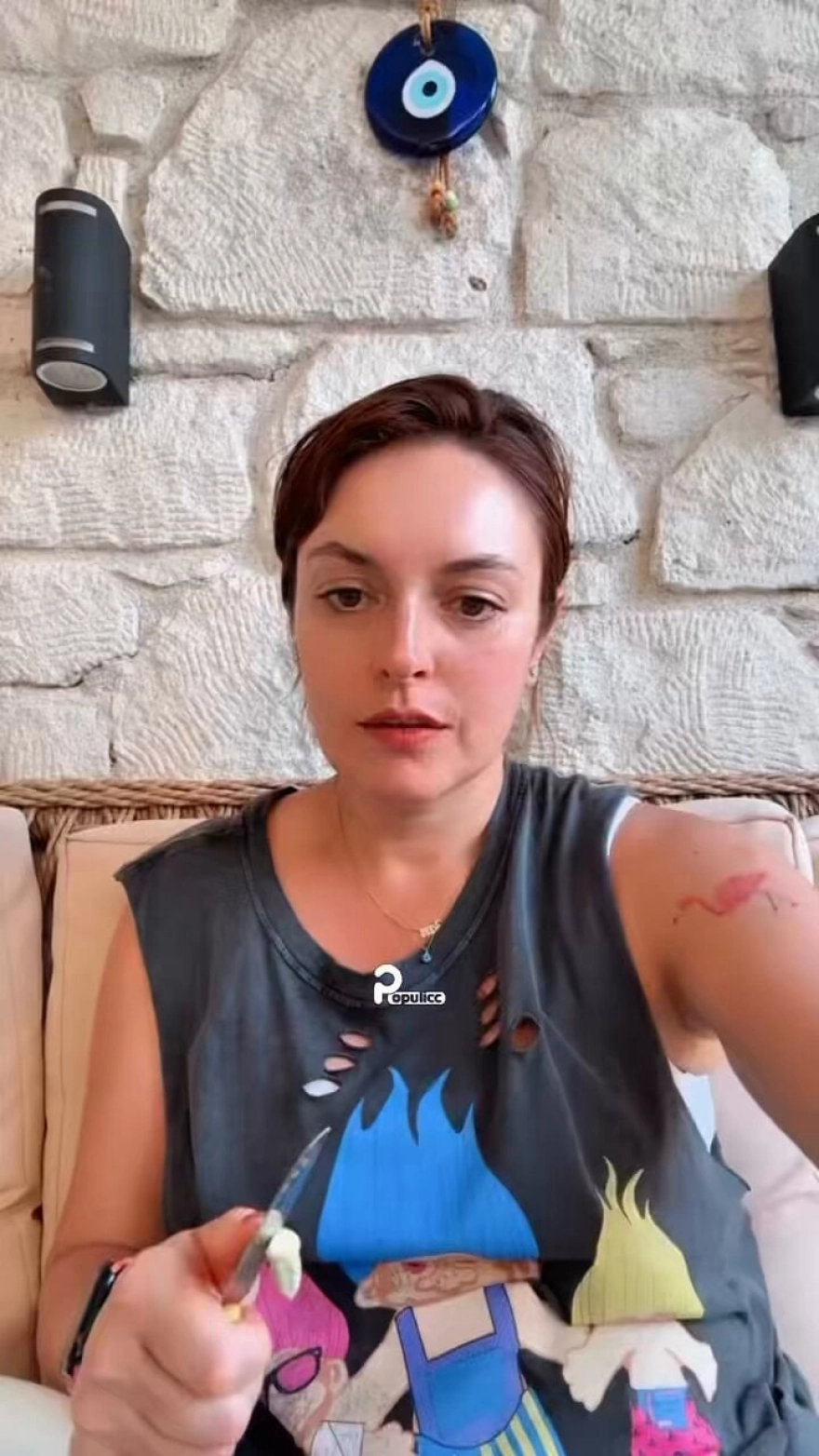 Ezgi Mola'nın bamya ayıklama isyanı: Sol tarafım uyuştu