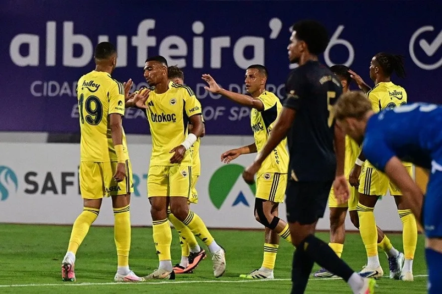 Fenerbahçe Şampiyonlar Ligi sıralamasında ilk 10 dışında kaldı