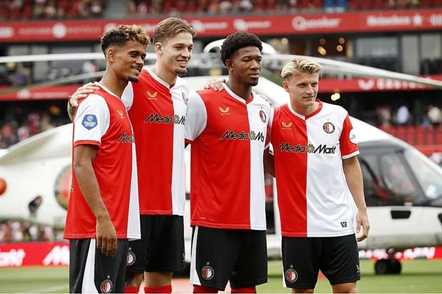 Fenerbahçe Şampiyonlar Ligi sıralamasında ilk 10 dışında kaldı