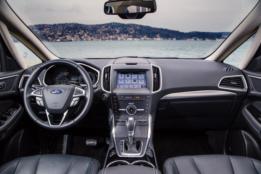 Ford, Yangın Riski Taşıyan Yüz Binlerce Aracını Geri Çağırıyor