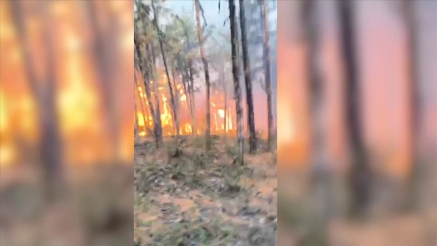 Eskişehir'deki Orman Yangınında Alevler Arasında Kalan Ormancıların Görüntüleri Ortaya Çıktı