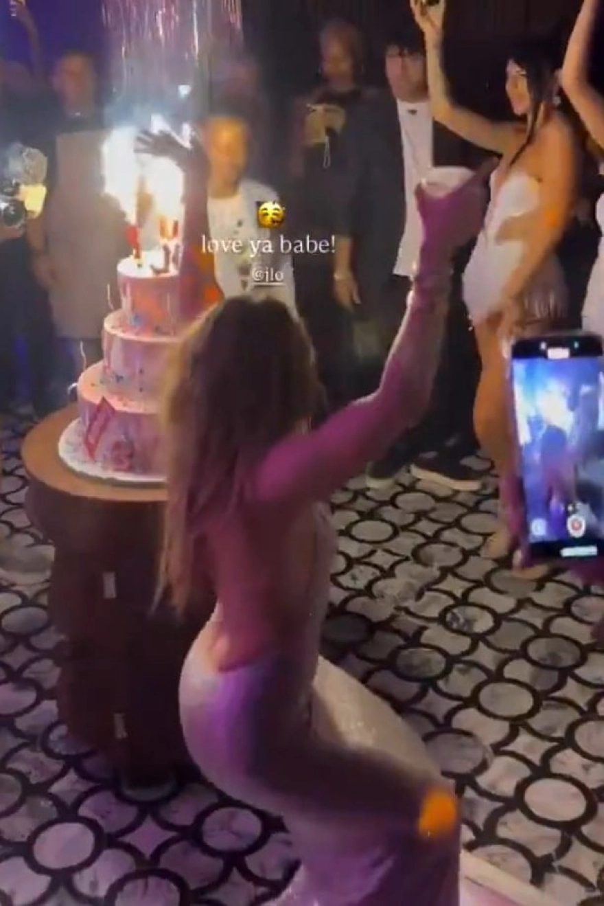 Jennifer Lopez'in 56. Yaş Günü Antalya'daki Özel Odasında Kutlandı