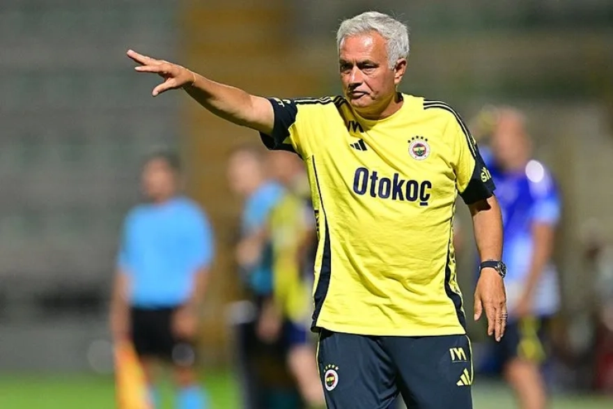 Al-Ittihad maçı sonrası Mourinho'nun sözleri gündeme oturdu ve taraftarların tepkisini çekti.
