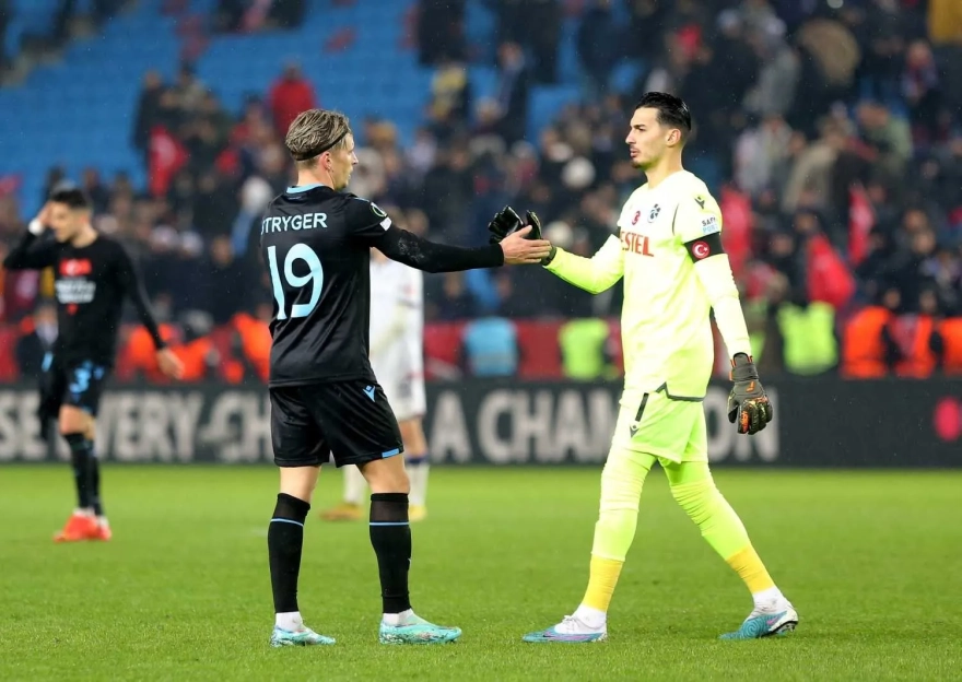 Uğurcan Çakır'ın sosyal medya paylaşımı, transfer söylentilerini yeniden alevlendirdi; izin gününde sürpriz bir gelişme yaşandı.