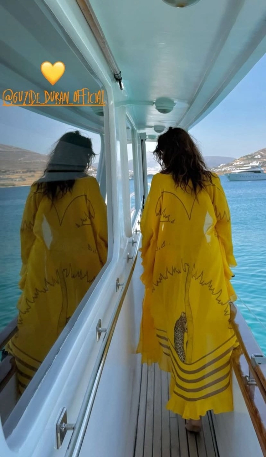 Zina davasını önemsemeyen Güzi Duran, sevgilisiyle Yunan Adası'na gitti